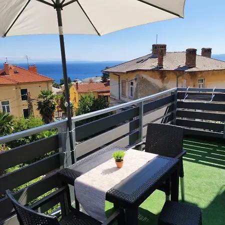 Maison d'hôtes Ellena Sunshine 2*