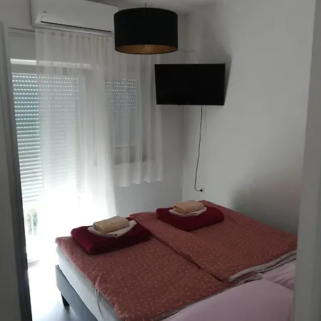Ellena Sunshine Pensjonat 2*